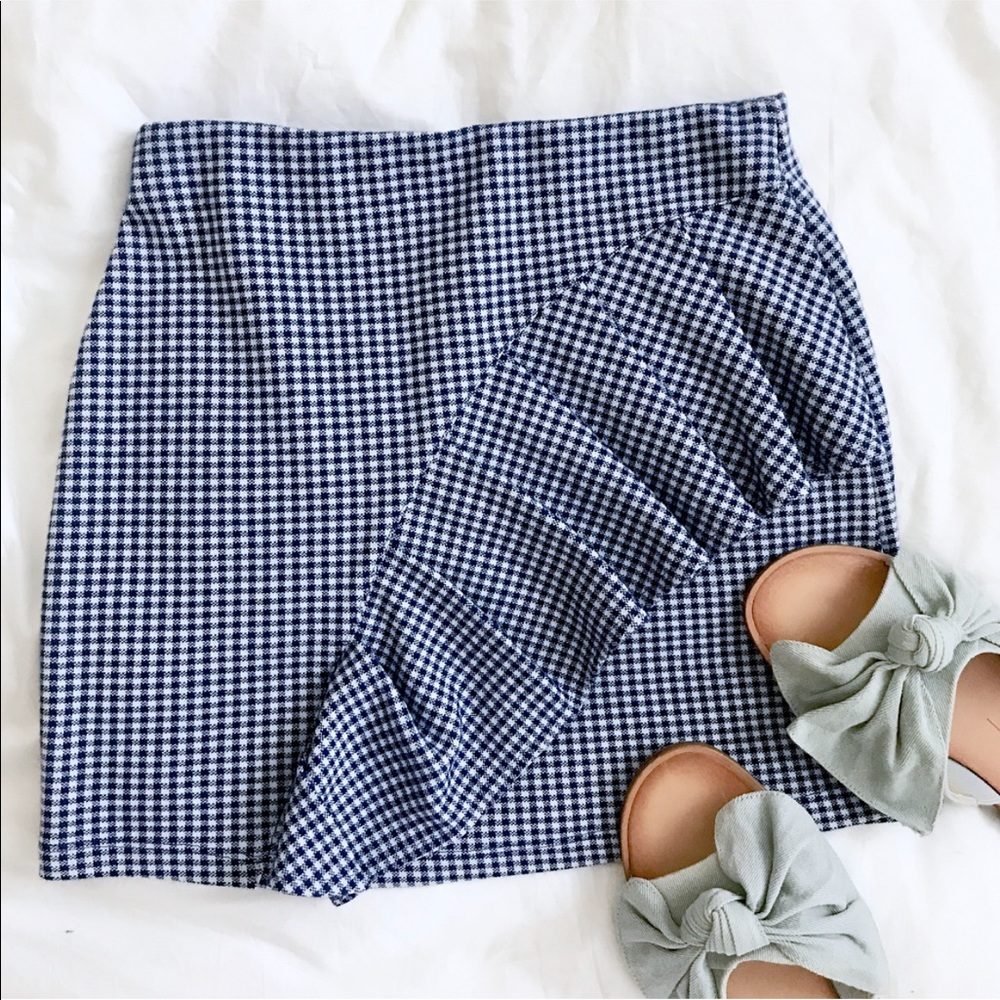 Topshop Gingham Ruffle Miniskirt - Picture 2 of 8